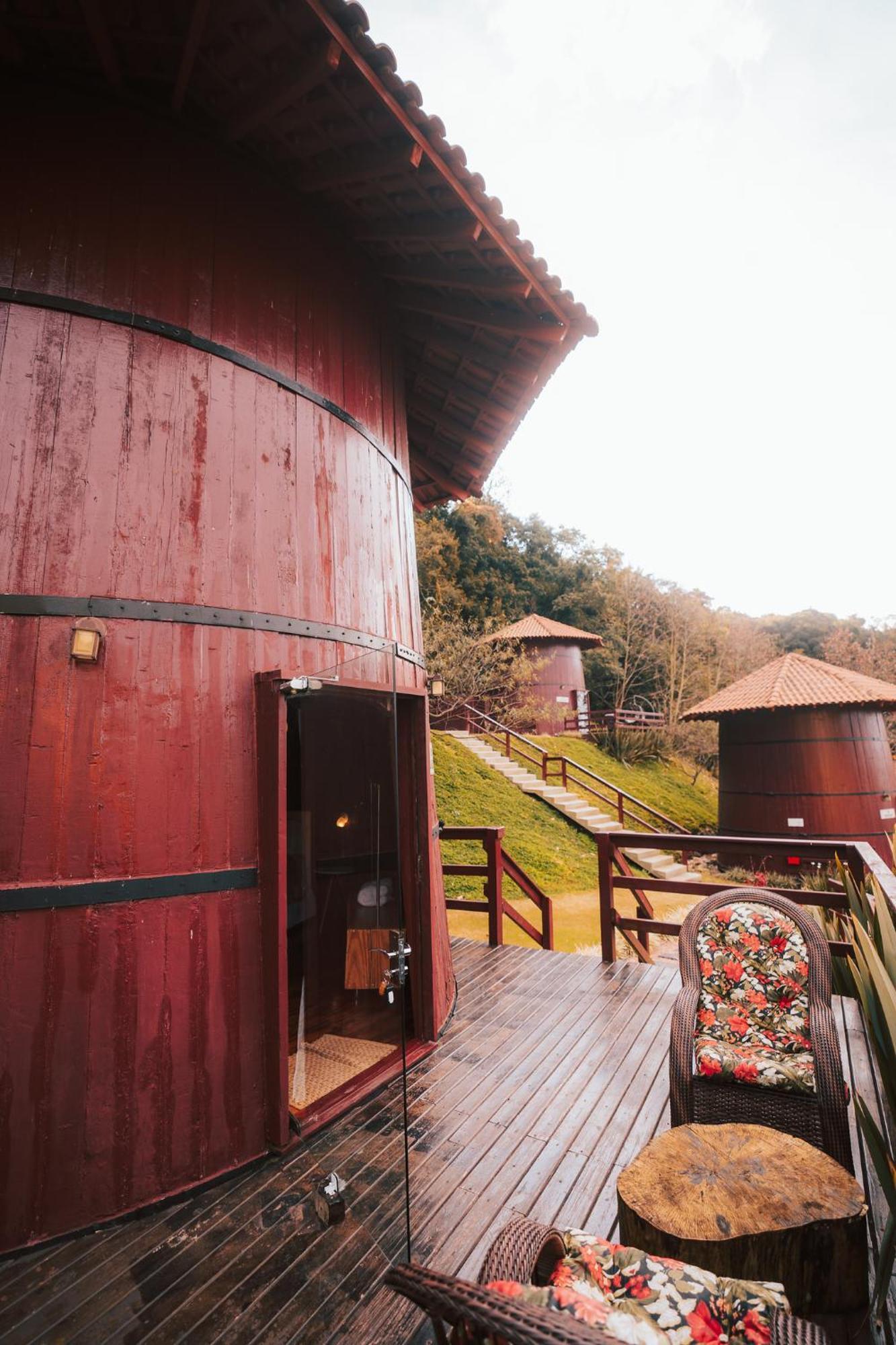 Pipas Do Vale - Vale Dos Vinhedos Hotel เบงโต กองซัลเวส ภายนอก รูปภาพ
